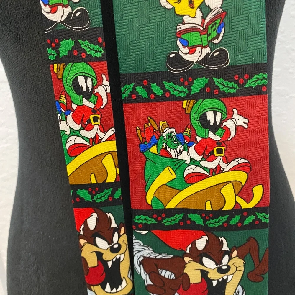 Vintage Loney Tunes WB‎ Tie, 3.5